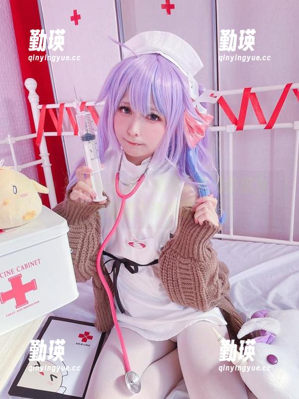 Sayo Momo女孩：免费下载她的魅力，快来蹭个热度吧！
